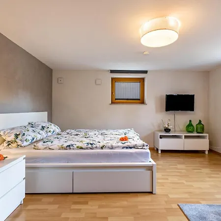 Apartment Charmante *